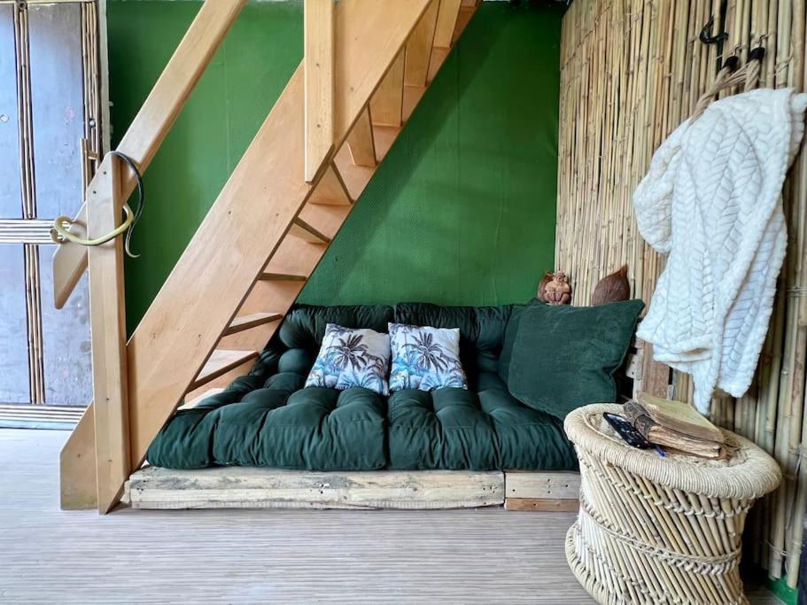 Nuit Dans La Jungle - Love Room Souppes-sur-Loing Ngoại thất bức ảnh