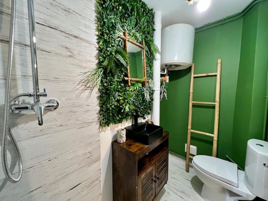 Nuit Dans La Jungle - Love Room Souppes-sur-Loing Ngoại thất bức ảnh
