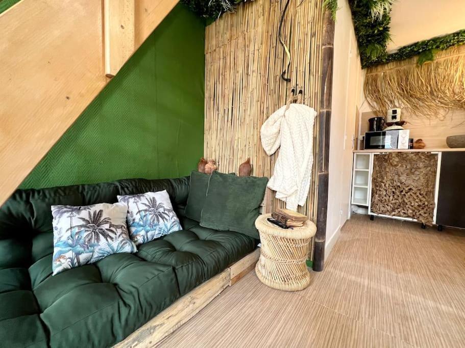 Nuit Dans La Jungle - Love Room Souppes-sur-Loing Ngoại thất bức ảnh