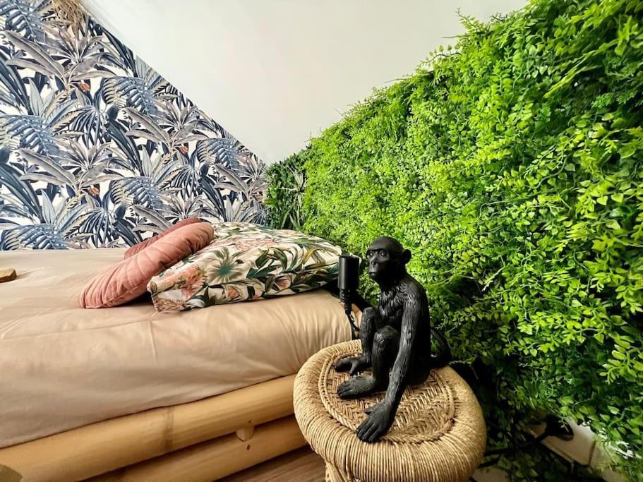 Nuit Dans La Jungle - Love Room Souppes-sur-Loing Ngoại thất bức ảnh